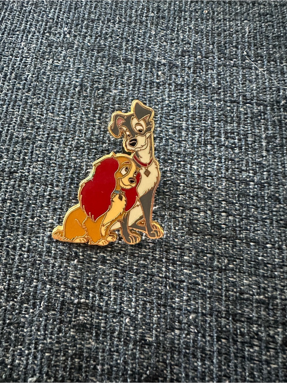 Walt Disney World Disney Lady and Tramp 2008 Pin - Red, Gold, Gray